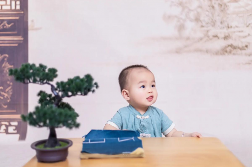 通许三个月宝宝抬头不稳