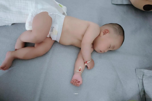 通许宝宝几个月可以吃水果